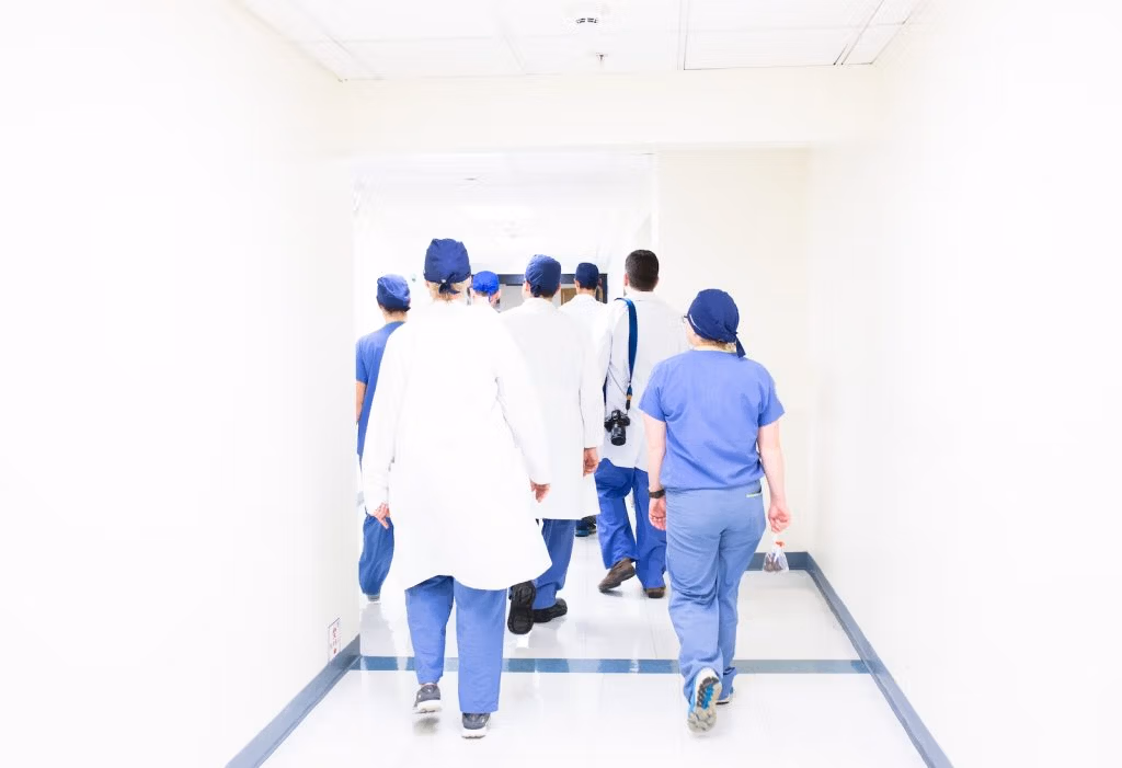 El mejor cirujano de rinoplastia en Turquía.