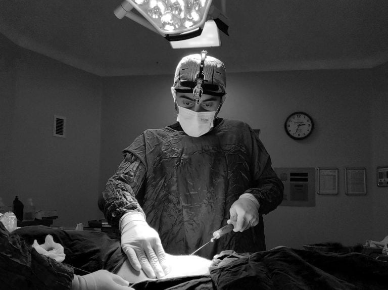 Mehmet Fatih Okyay, MD, FEBOPRAS en Turquie. Chirurgien FFS.