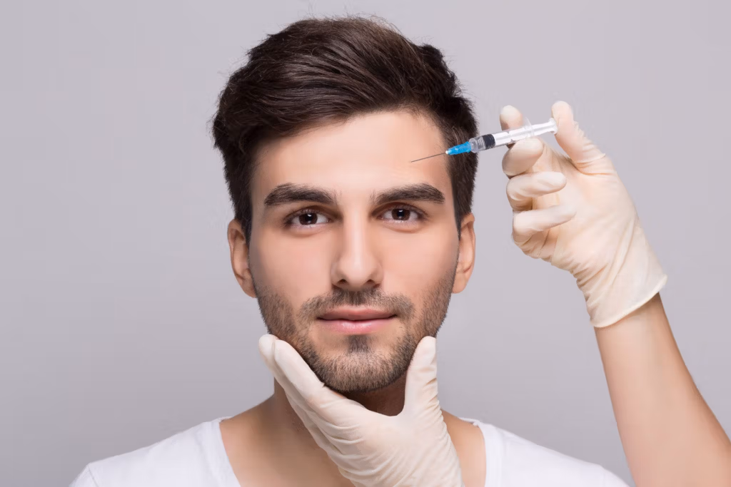 Voorhoofdverkleining bij mannen: 3 geweldige voordelen voor een zelfverzekerd gevoel!