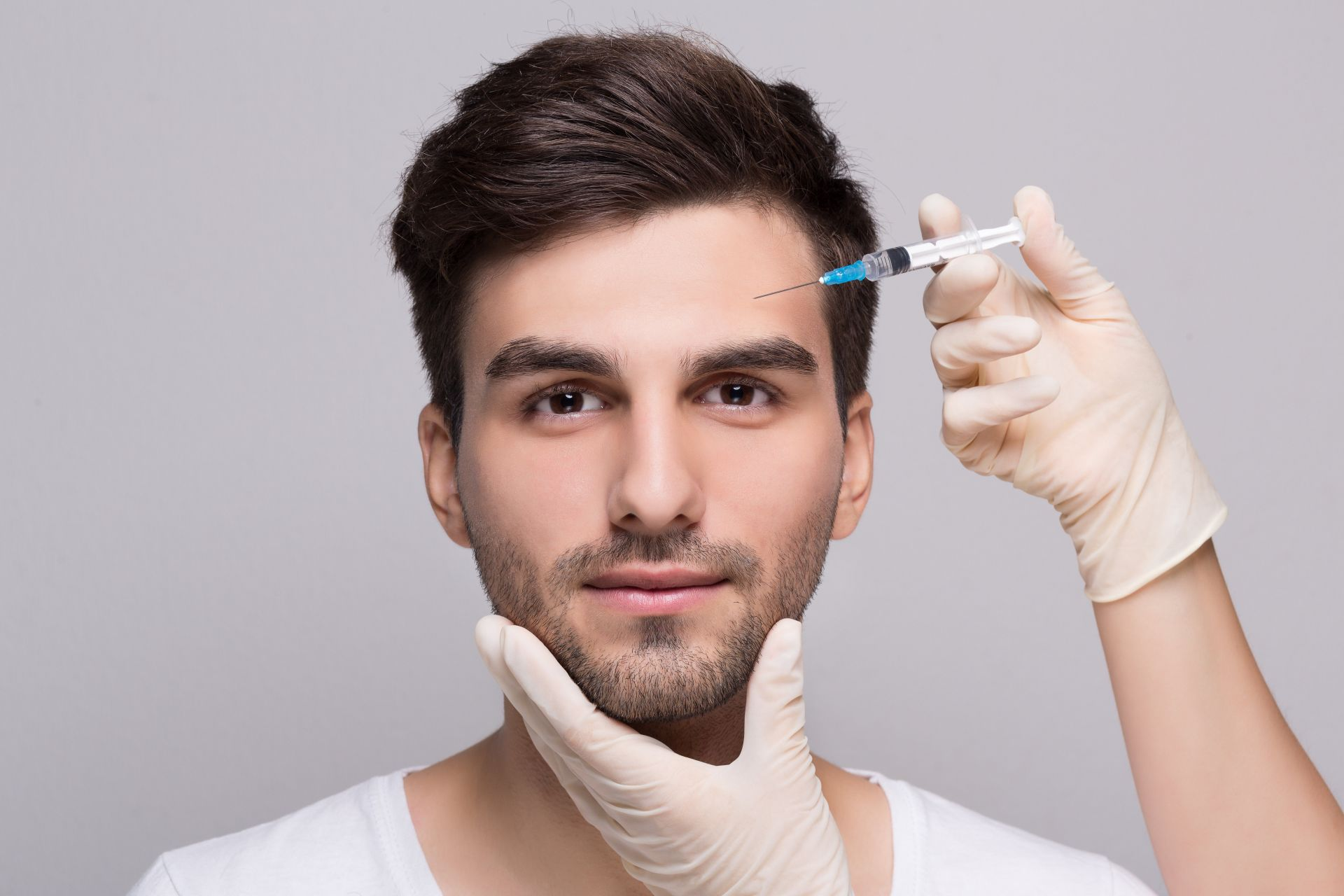 Cirugía de reducción de frente para hombres: ¡3 beneficios asombrosos para una vida más segura!
