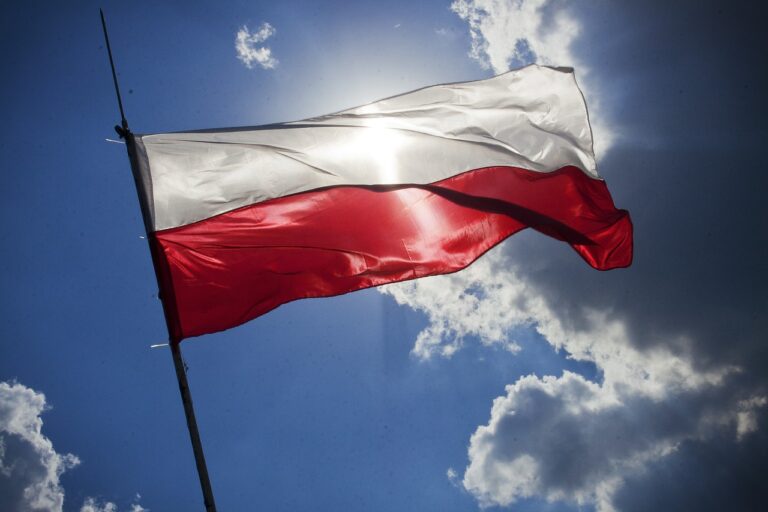 bandera, polonia, cielo