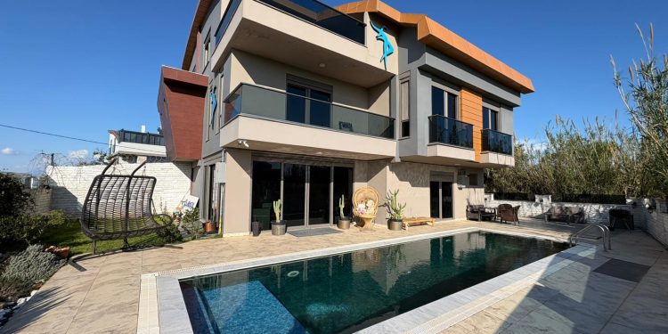 Yüz Dişileştirme Ameliyatı